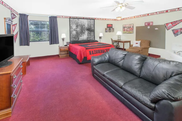 جناح سوبيريور بسرير كينج، Super 8 By Wyndham Lowell/Bentonville/Rogers Area 2/2