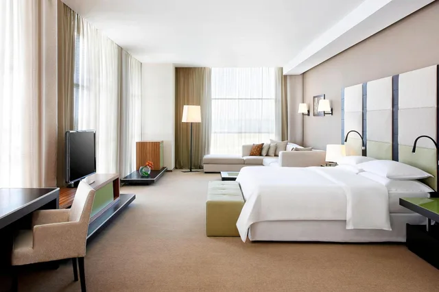 جناح كلوب، Sheraton Milan Malpensa Airport Hotel & Conference Centre 1/2