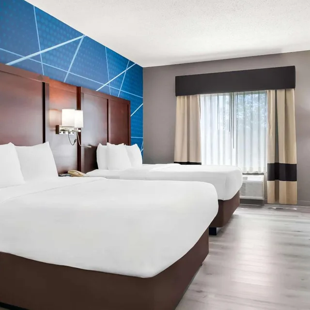 جناح بسرير كوين، Holiday Inn Express & Suites Southfield - Detroit 1/6