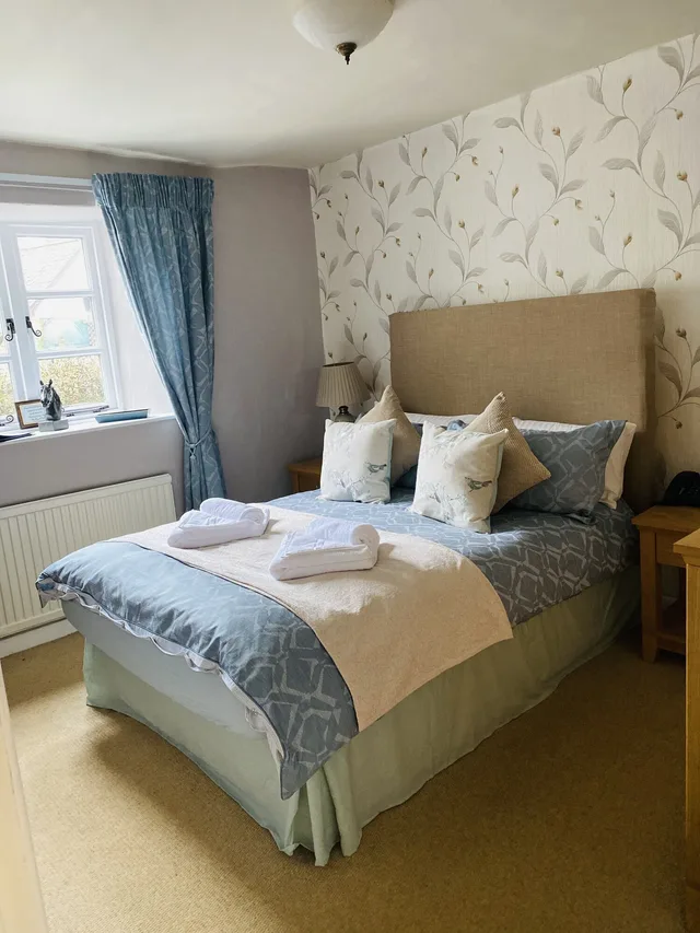 Standard, Double Bed, The Royal Oak Inn 1/4