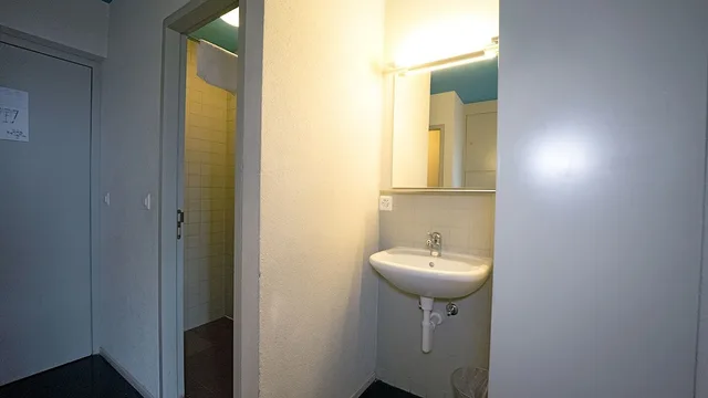 غرفة رباعية بأسرّة بطابقين بحمام خاص، Youth Hostel Zermatt 8/8