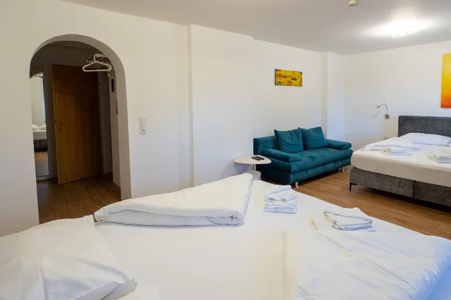 Room, Quadruple, 2 Queen Beds, Hotel Heimgartl 1/3