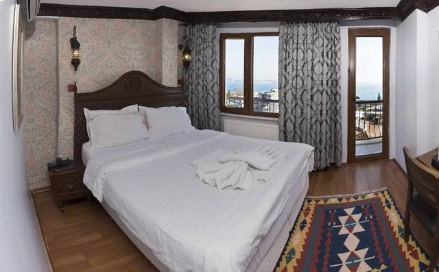 غرفة ديلوكس بسرير مزدوج بإطلالة على البحر، Mytra Hotel 7/10