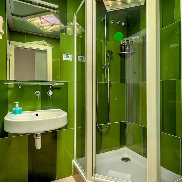 غرفة بسرير مزدوج أو سريرين منفصلين، HOTEL NEXT TO 10/10