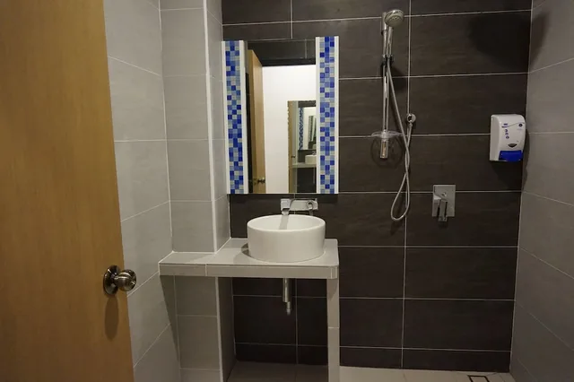 غرفة قياسية بسريرين منفصلين، Super 8 Hotel @ Georgetown 5/6
