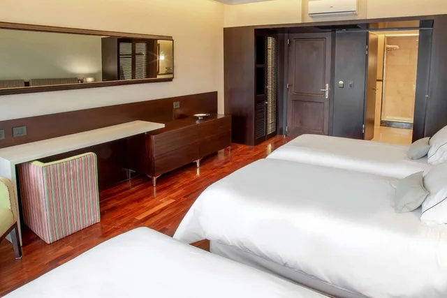 غرفة سوبيريور بثلاثة أسرّة، Esplendor By Wyndham Buenos Aires Tango 3/6
