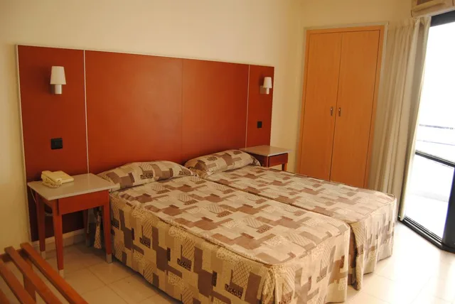 غرفة قياسية بسرير مزدوج أو سريرين منفصلين، Oasis Plaza 1/1