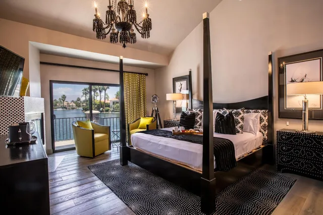 bungalow, The Chateau at Lake La Quinta 6/8