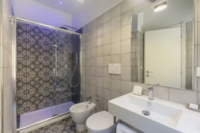 غرفة ثلاثية بشرفة، Trastevere Gallery Suites 4/6