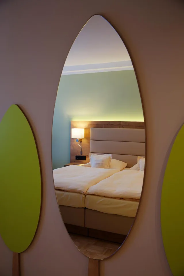 Room, King Bed, Country Side View، Bio Seehotel Zeulenroda 4/6