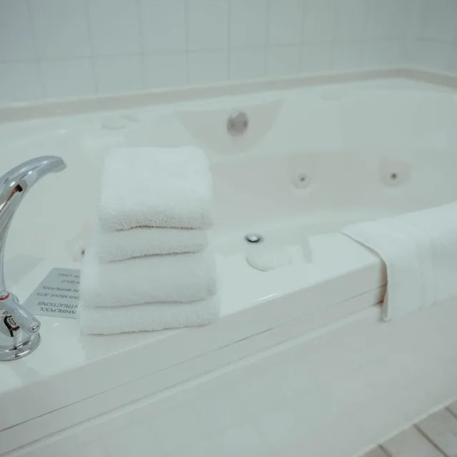 جناح بسرير كينج، Wildwood Lodge 4/6