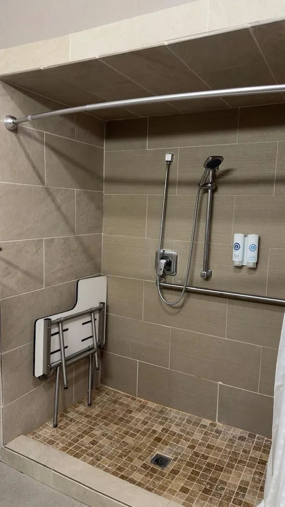 غرفة بسرير كينج لذوي الإعاقة، Comfort Inn San Antonio Northeast 10/10