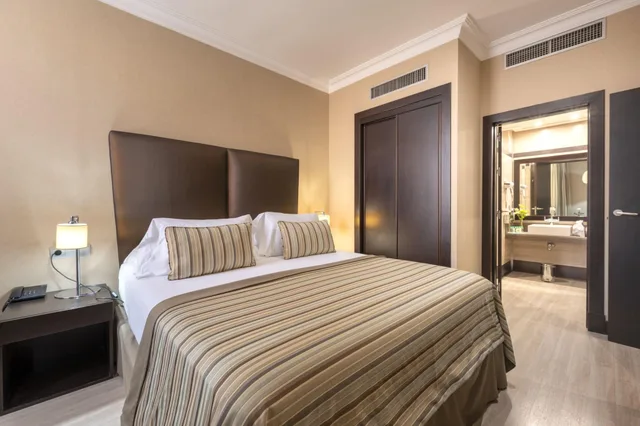 غرفة عائلية رباعية، Hotel Saray 4/10