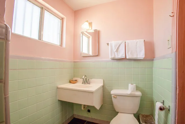 غرفة بسرير كوين للمدخنين، Sands Motel By OYO El Paso near Airport 4/5