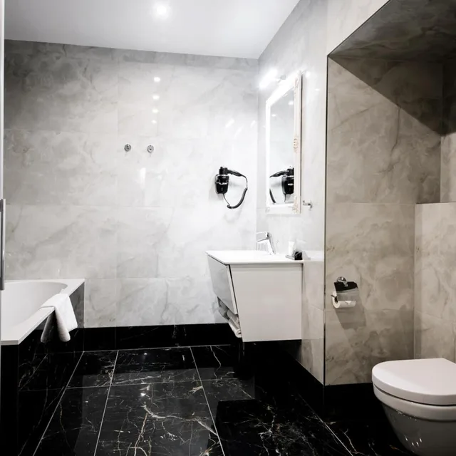 غرفة عائلية بحمام مشترك، Grandhotel Brno 8/10