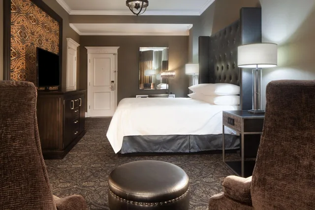 Wellness, King Bed، Le Pavillon Hotel 5/5