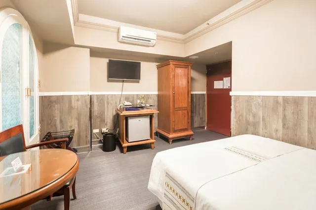 غرفة قياسية بسرير مزدوج، Hotel de Trianon 4/10