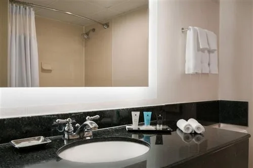 غرفة مزدوجة مزدوجة، Crowne Plaza Englewood 2/2