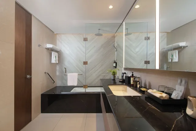 3 Bedrooms, Deluxe, Twin Beds, 2 King Beds, Somerset Central Salcedo Makati 8/8