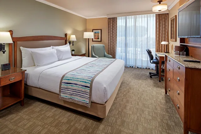 غرفة ديلوكس بسرير كينج بدون إطلالة، Glorietta Bay Inn 1/1
