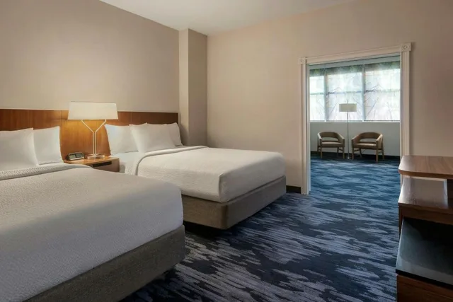 1 Bedroom, 2 Rooms, Hudson, Suite, 2 Queen Beds, Sofa، Fairfield Inn Suites By Marriott Albany Downtown 1/2