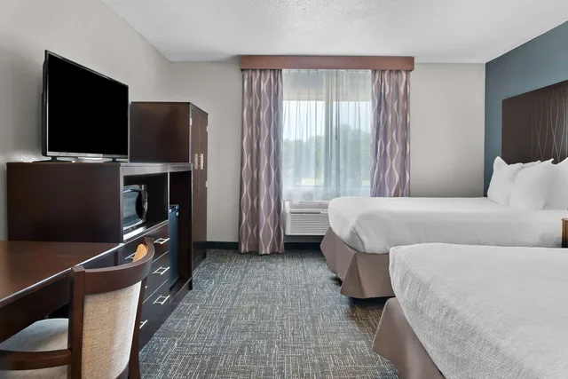 غرفة بسريرين كوين، Best Western Plus Flint Airport Inn & Suites 1/4