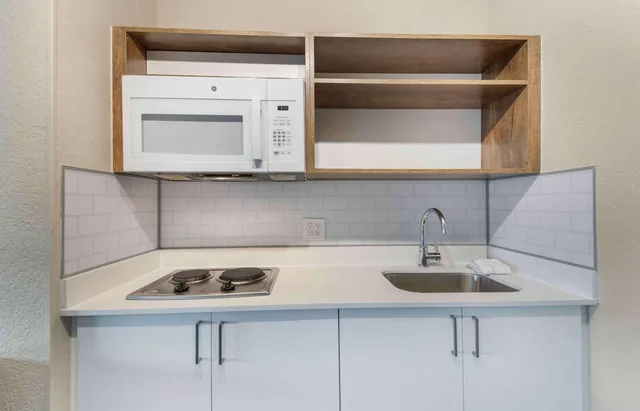 استوديو ديلوكس بسرير كوين، Extended Stay America Miami Airport Doral 25th St 6/10