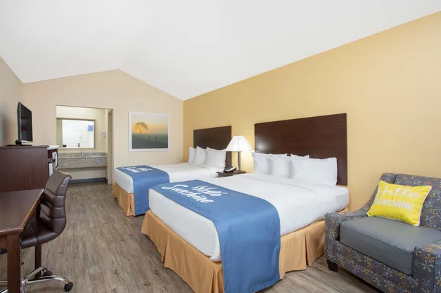 غرفة قياسية بسريرين كوين، Days Inn By Wyndham Lake City 3/4