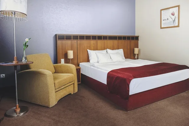 Standard, Double Bed, Caramell 1/5