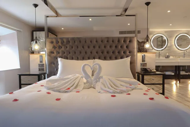 Loft, Suite، Doubletree By Hilton Bristol South Cadbury House 1/5