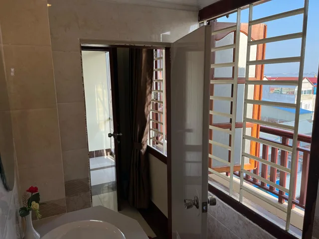 غرفة مفردة، Queen Wood Hotel 5/6