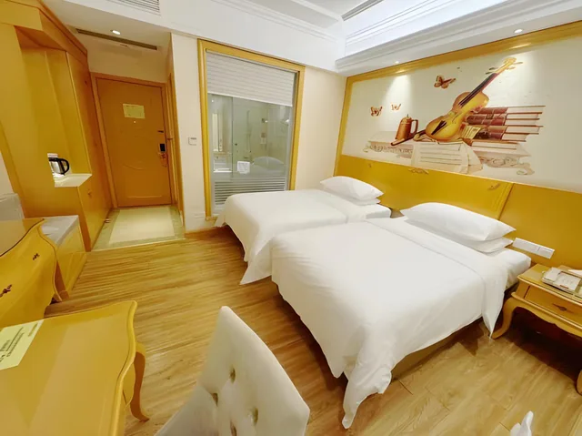 غرفة سوبيريور بسريرين، Vienna Hotel (Guangzhou Beijing Road Pedestrian Street Big Buddha Temple) 2/2