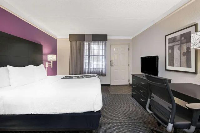 Deluxe, Double Bed, Accessible, La Quinta Inn Fresno Yosemite 1/1