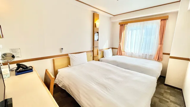 غرفة قياسية بسريرين منفصلين للمدخنين، Toyoko Inn Tokyo Nihombashi Ningyocho 2/4