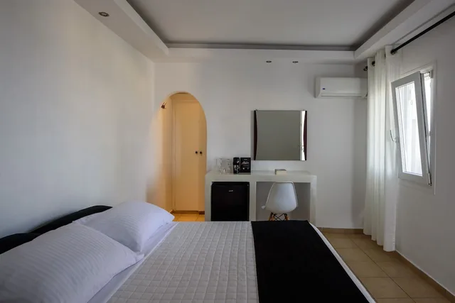 Superior, Queen Bed, Sea View, Shared Balcony, Tataki Hotel 1/10