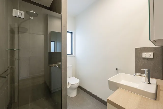 كابينة عائلية بسرير كوين وسريرين منفصلين، West Beach Parks Resort 2/3