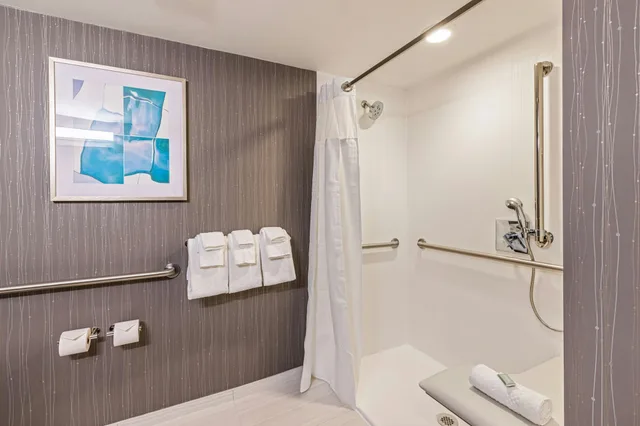 غرفة، Courtyard by Marriott Boston Waltham 5/5
