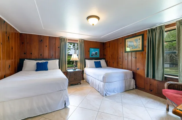 جناح بانورامي بفراش فوتون وسريرين مزدوجين، Rock Reef Resort 1/3
