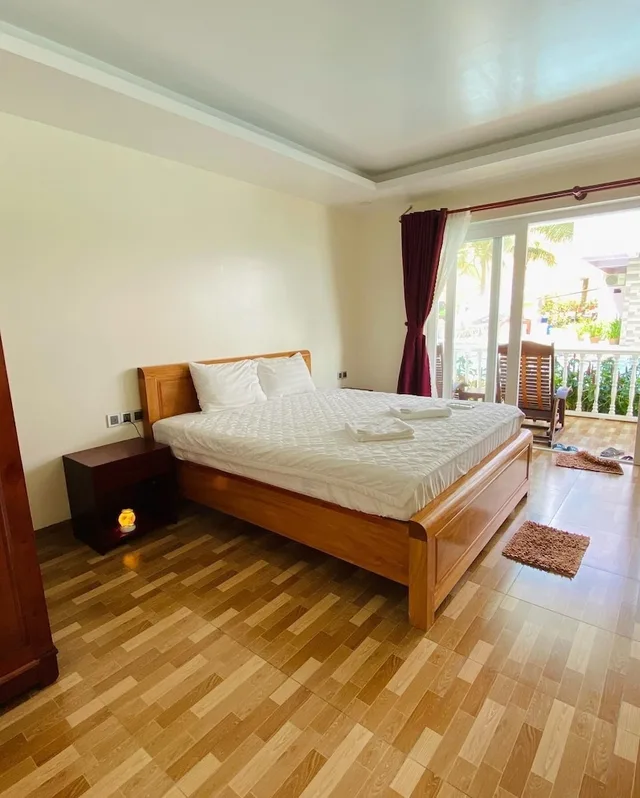 بنغل سوبيريور بسرير كينج بإطلالة على المسبح، Phuong Binh House 1/2