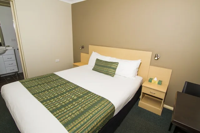غرفة قياسية بسرير كوين، Green Gables Motel 1/4