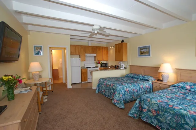 Suite, 2 Double Beds, Side Ocean View، El Terado Terrace Mini Suites 1/3