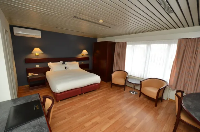 غرفة كومفورت بسرير مزدوج، Bedford Hotel & Congress Centre 1/1