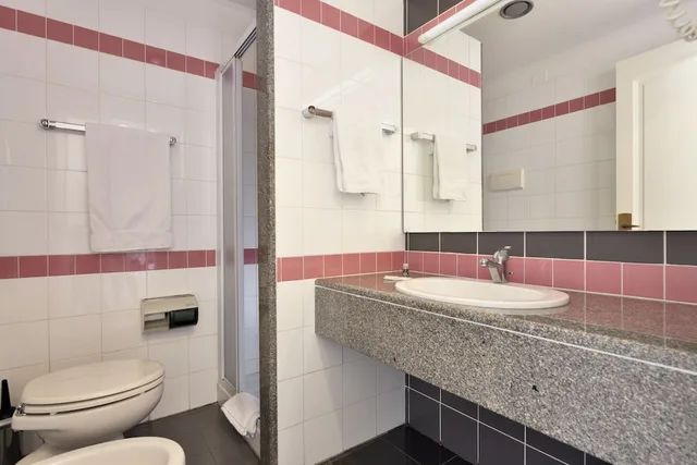 غرفة مفردة، Orri Hotel 12/13