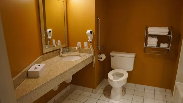 غرفة، Radisson Hotel Montreal Airport 4/6