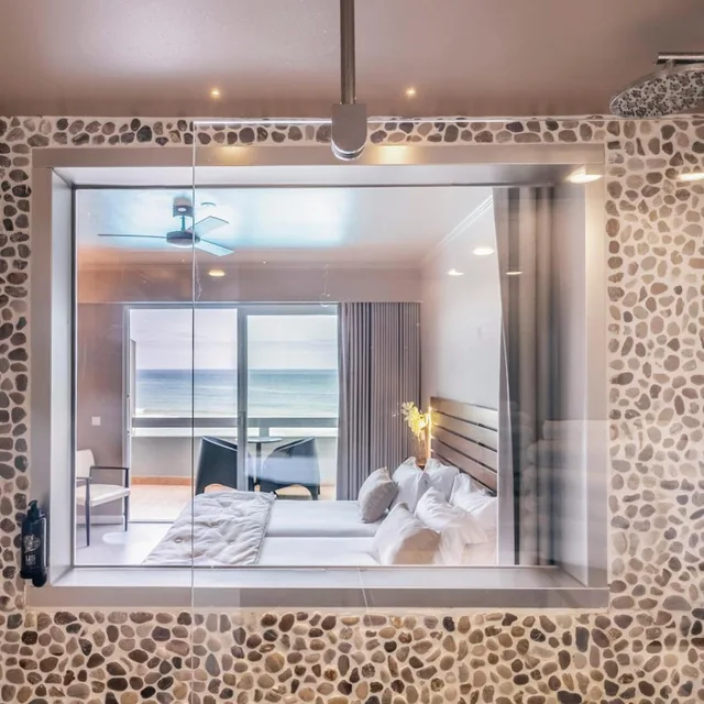 غرفة عائلية بإطلالة على البحر بشرفة، Hotel Arribas 7/8