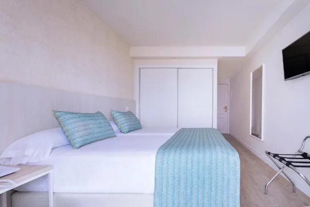 غرفة بإطلالة على المسبح مفردة بسرير مزدوج، Palmasol Hotel 2/3