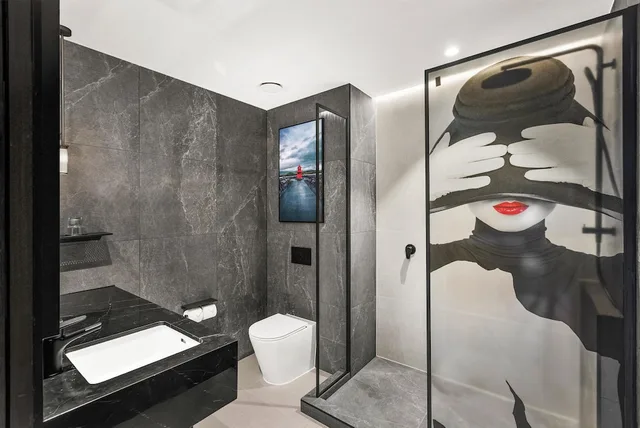 غرفة بريميوم بسرير كينج، Radisson RED Auckland 5/10