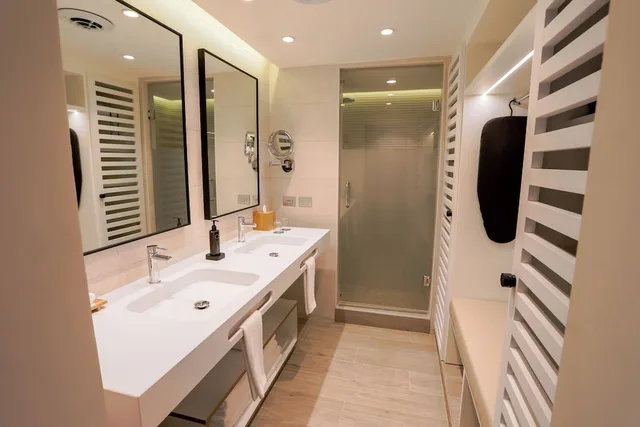 Swim Up, Junior Suite, Deluxe, Privilege, King Bed، Catalonia Punta Cana 3/3