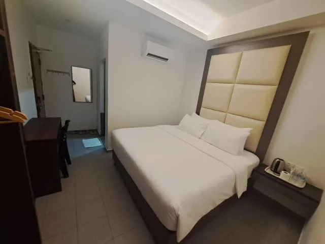 غرفة ديلوكس بسرير كينج، Hotel Al Abraar 7/9
