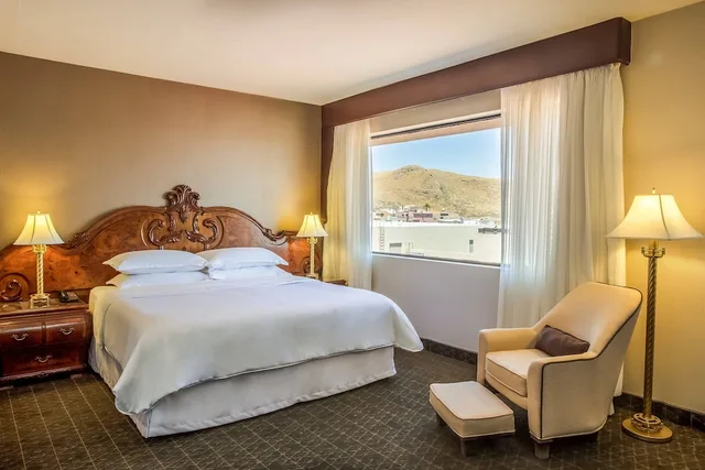 جناح بسرير كينج، Sheraton Chihuahua Soberano 1/4